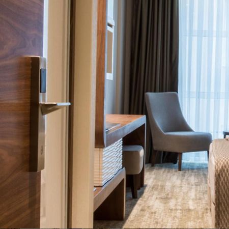 Ramada By Wyndham Gemli̇K Hotel Gemlik Стая снимка