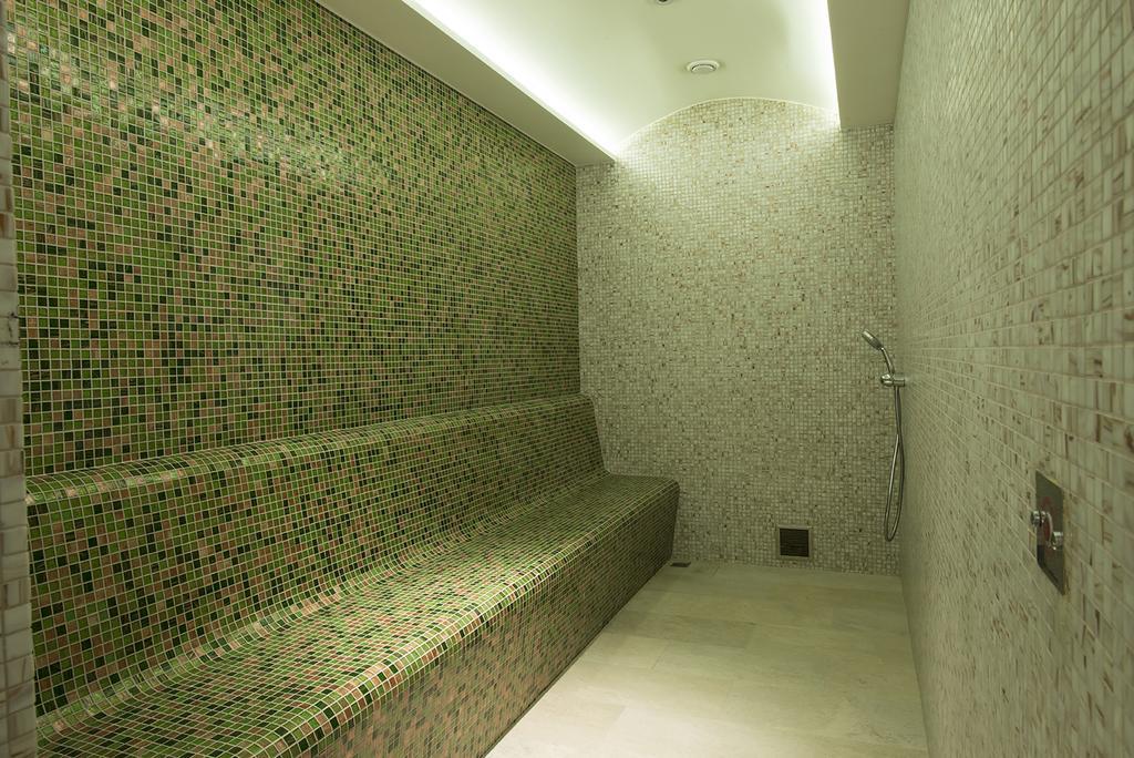Ramada By Wyndham Gemli̇K Hotel Gemlik Екстериор снимка