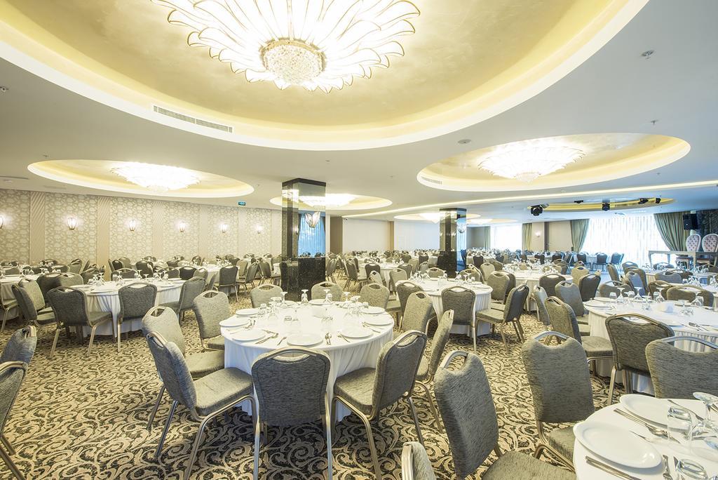 Ramada By Wyndham Gemli̇K Hotel Gemlik Екстериор снимка