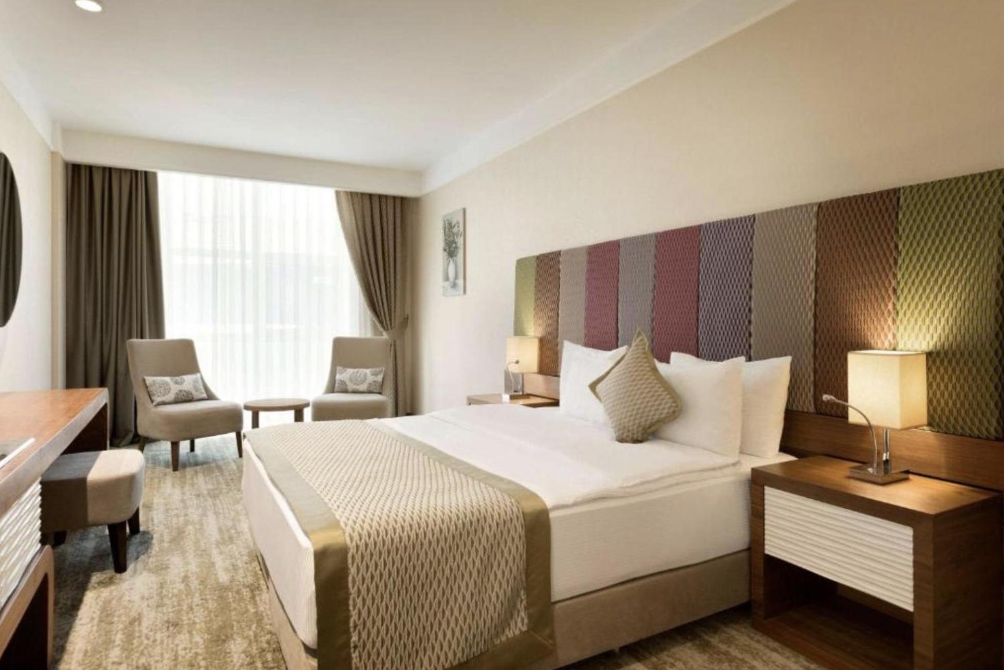 Ramada By Wyndham Gemli̇K Hotel Gemlik Екстериор снимка