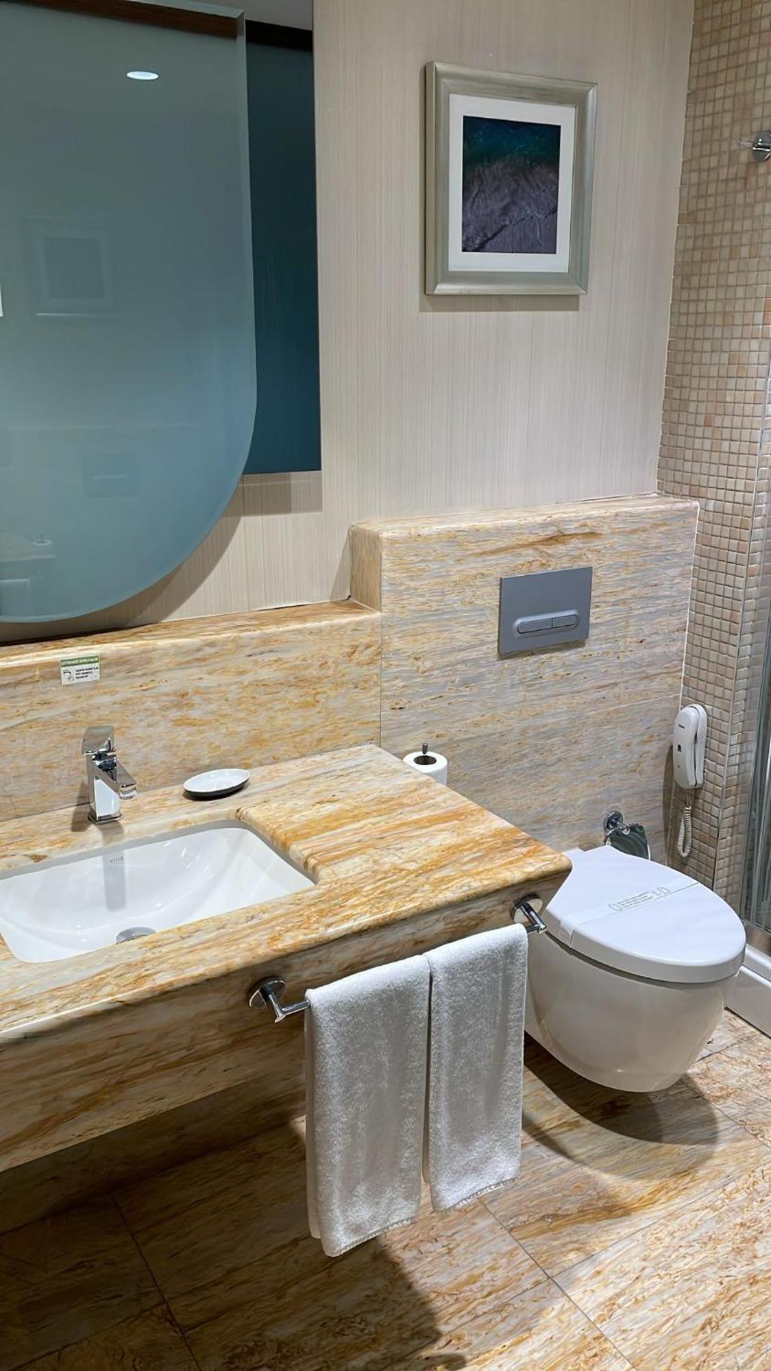 Ramada By Wyndham Gemli̇K Hotel Gemlik Стая снимка