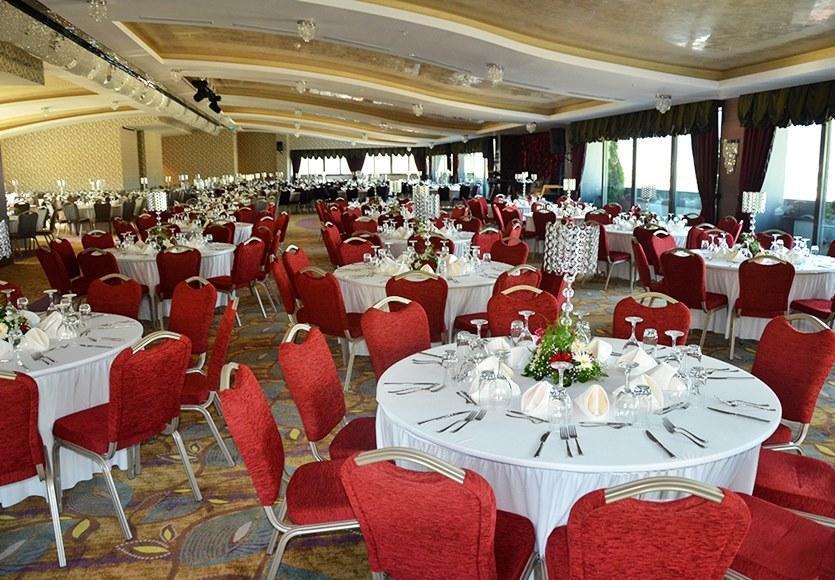 Ramada By Wyndham Gemli̇K Hotel Gemlik Екстериор снимка