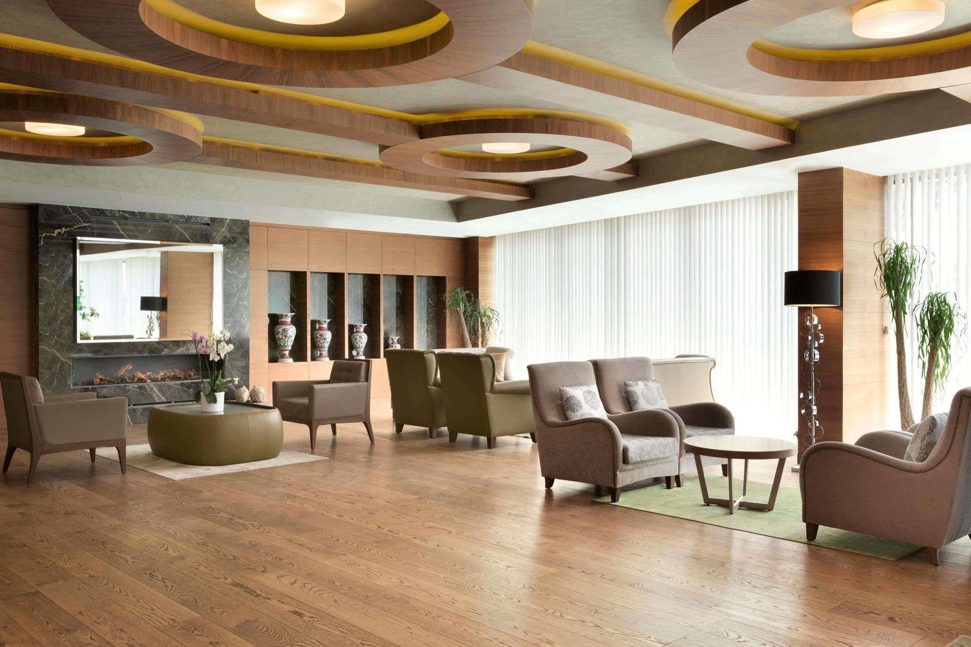 Ramada By Wyndham Gemli̇K Hotel Gemlik Екстериор снимка